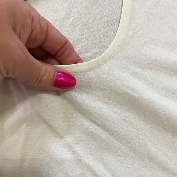 Max Mara White Sleeveless Blouse Size Medium - Picture 4 of 7